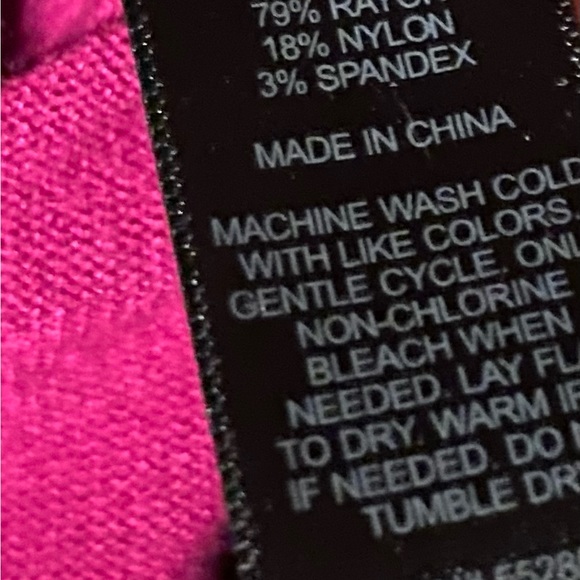 EXPRESS FUSHIA LONG SLEEVE BODY CON SWEATER DRESS SIZE SMALL - Picture 4 of 5